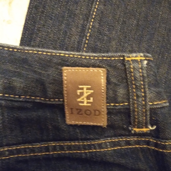 NWOT! IZOD Classic Boot Cut Jeans, 8 - Picture 6 of 16